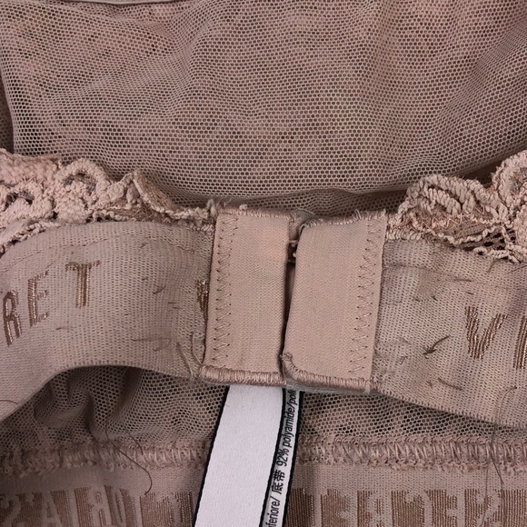 Victoria’s Secret Tan Floral Lace Bra - Picture 6 of 6